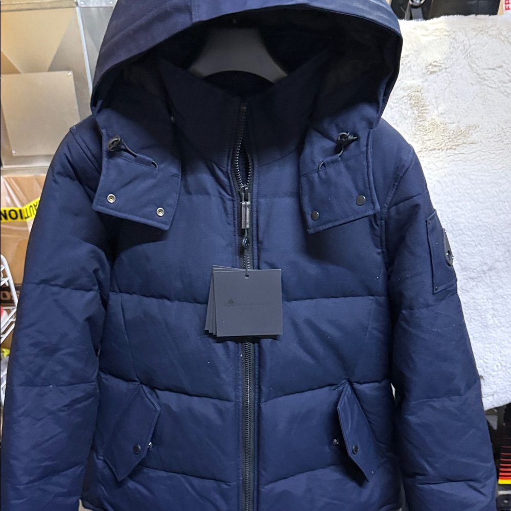 Moose Knuckles Dark Blue Hooded Puffer Jacket - Picture 1 of 8